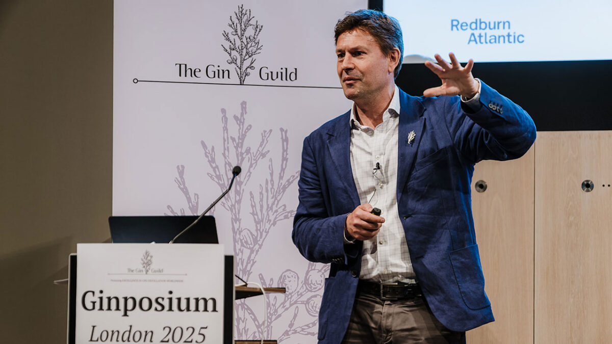 Chris Pitcher presenting at Ginposium 2025